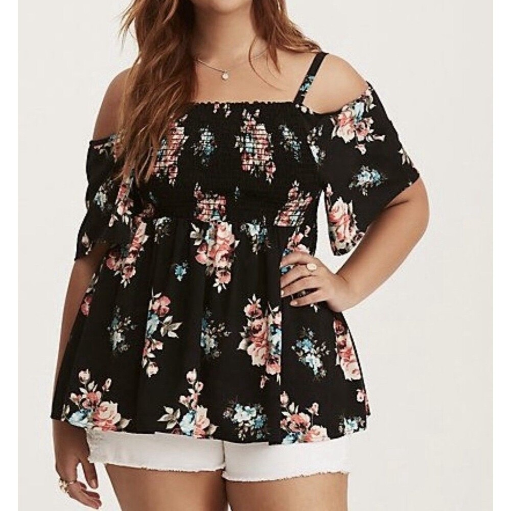 Torrid Cold Shoulder Floral Print Top Size 1X CD6170